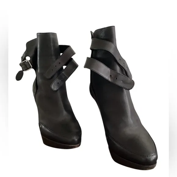 PROENZA SCHOULER Black Leather Moto Buckle Boots SZ 39 IT/9 US
