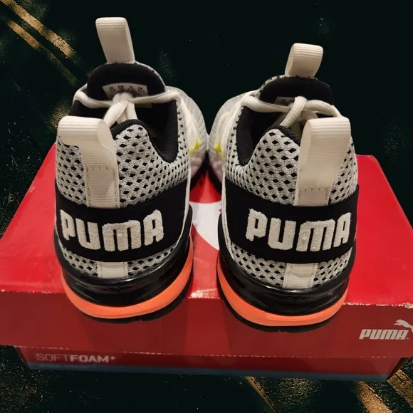 Puma Axelion Breathe Sneaker - Junior Size 4.5 C‎  With Box