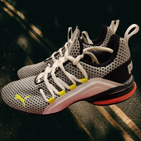 Puma Axelion Breathe Sneaker - Junior Size 4.5 C‎  With Box