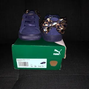 Puma kid girls sneakers