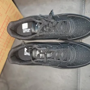 Puma Men's sneakers 11.5