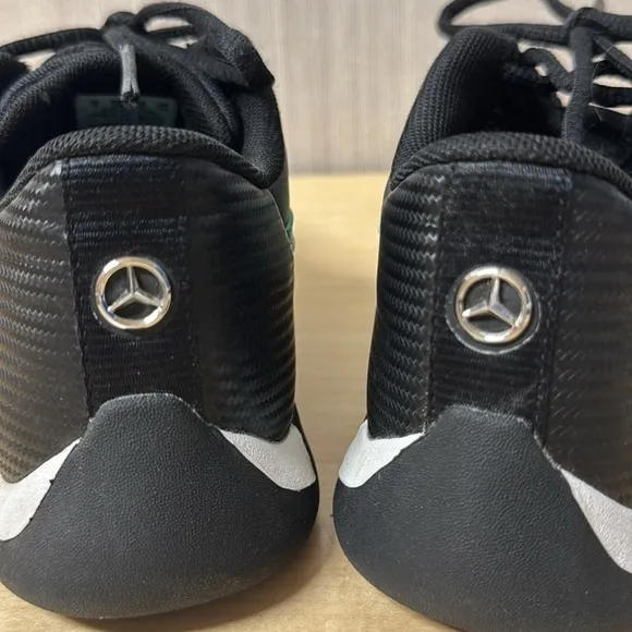 PUMA Mercedes Amg Petronas R-cat‎ green and black  Sneakers youth size 6