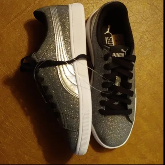 PUMA Unisex Vikky V2 Glitz Sneakers