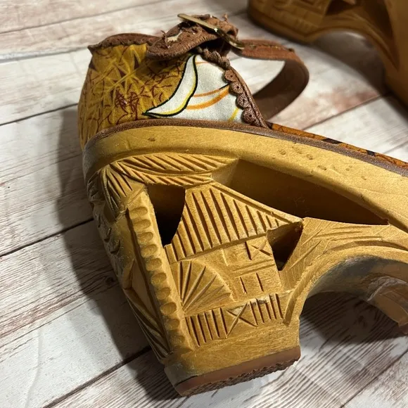 RARE Anthropologie Miss L-Fire London, England Engraved Wood Block Heels Size 38
