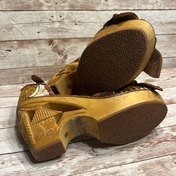 RARE Anthropologie Miss L-Fire London, England Engraved Wood Block Heels Size 38