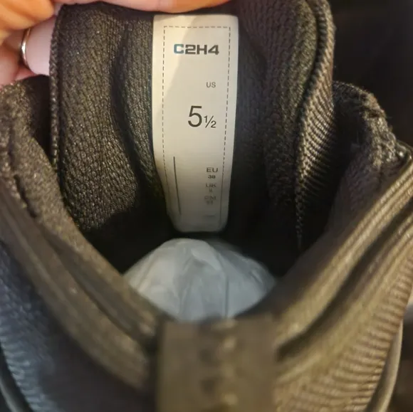 Rare C2H4 Atom‎ Unisex Sneakers Size 5.5