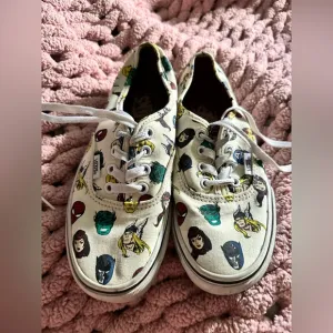 RARE🔥 VANS x Marvel Super Heros HEADS Authentic Sneakers mens 5  women’s 6.5