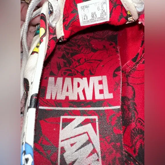 RARE🔥 VANS x Marvel Super Heros HEADS Authentic Sneakers mens 5  women’s 6.5