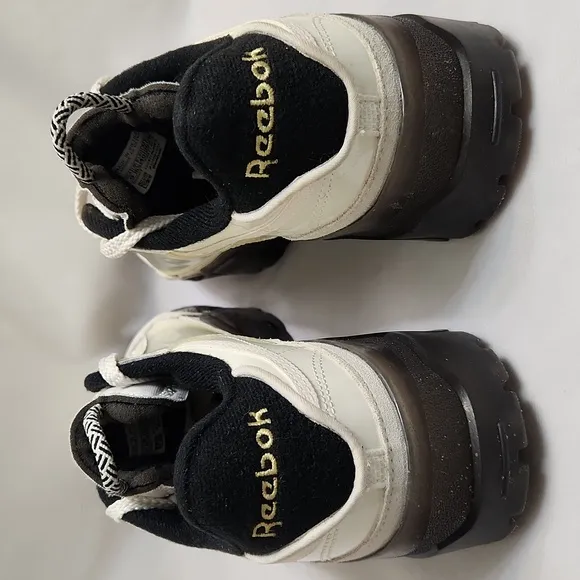 Rebook × Cardi B Club C Birthday Release sneakers (w size 9)