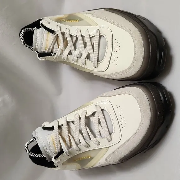 Rebook × Cardi B Club C Birthday Release sneakers (w size 9)
