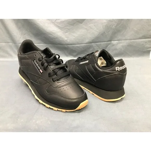 Reebok Boys Classic Leather Casual Sneakers Black Black Gum Size 5 NEW IN BOX!
