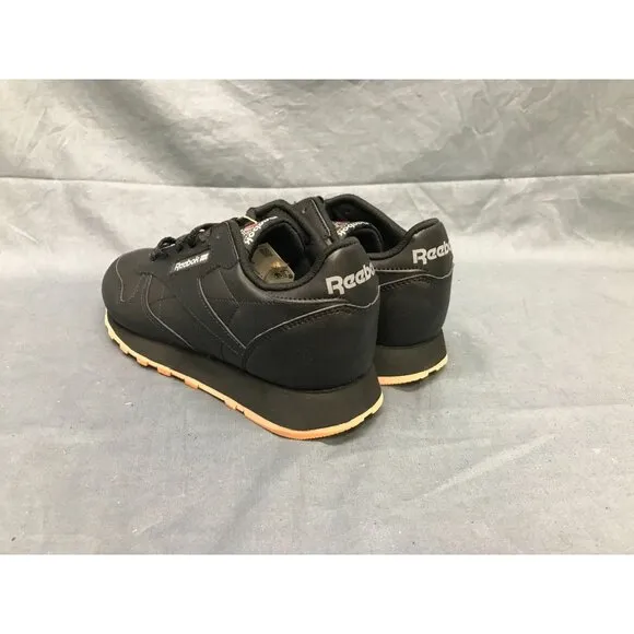 Reebok Boys Classic Leather Casual Sneakers Black Black Gum Size 5 NEW IN BOX!