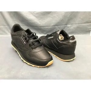 Reebok Boys Classic Leather Casual Sneakers Black Black Gum Size 5 NEW IN BOX!