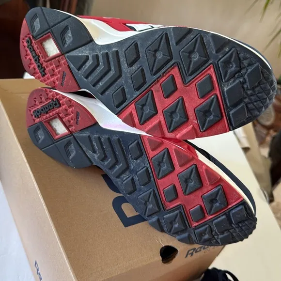 Reebok Classic Unisex Collegiate Navy/Red/White Sneakers 11.5