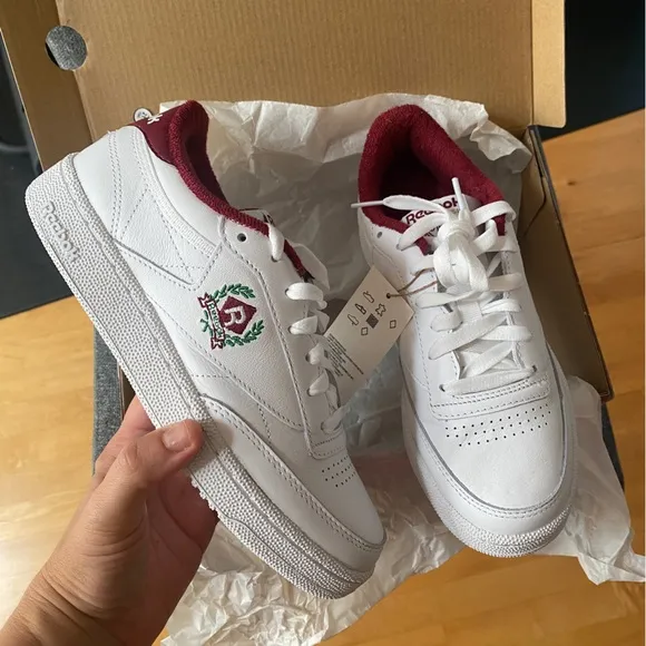 REEBOK Club C 85 Unisex OG Crest Vintage Sneakers