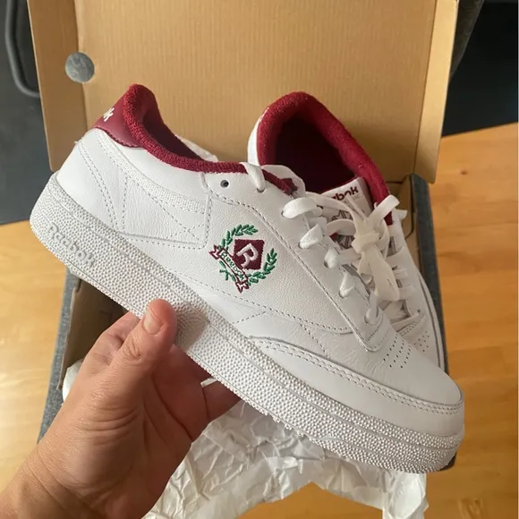 REEBOK Club C 85 Unisex OG Crest Vintage Sneakers
