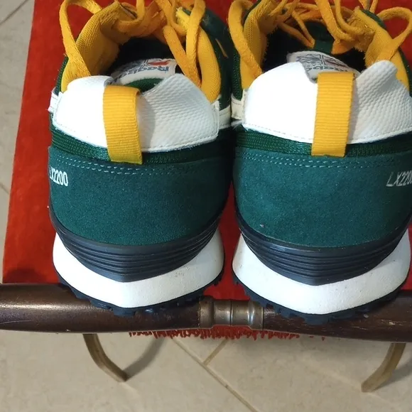 Reebok Men's Green and Yellow Sneakers