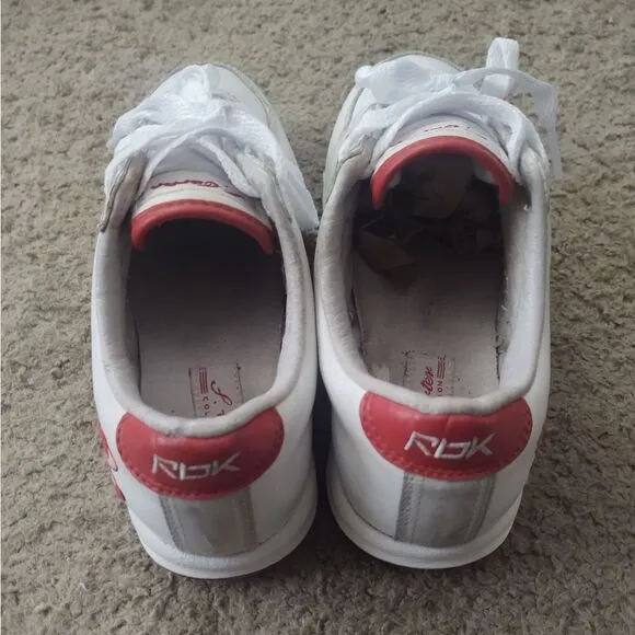 Reebok S. Carter Girls Vintage Sneakers Size 2.5 White/Red PRE-OWNED