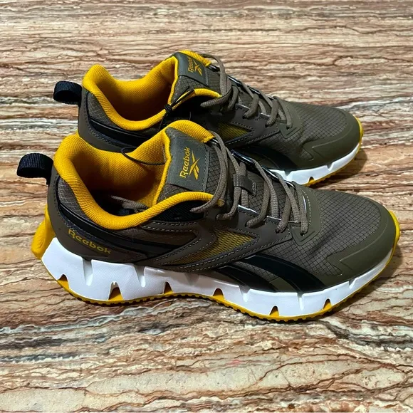 Reebok Sneakers Zig Dynamica 4 Men’s Size 7 Green Gold Running Shoes