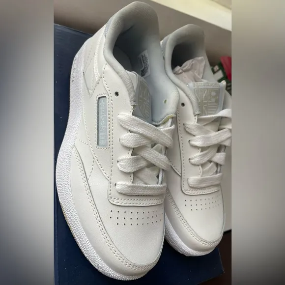 Reebok Unisex Club C Sneakers Size 2