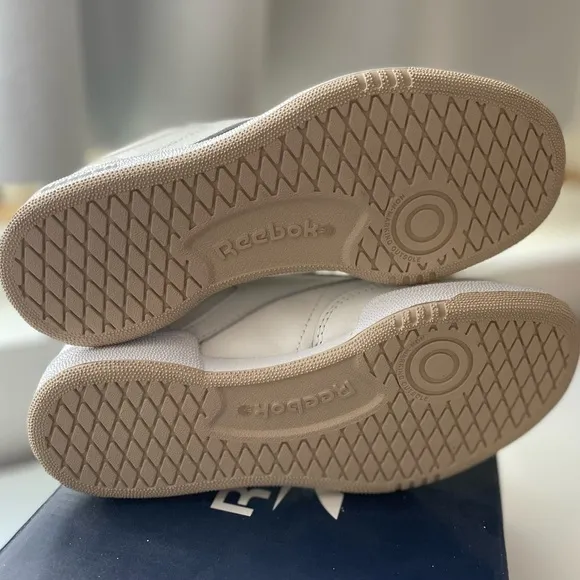 Reebok Unisex Club C Sneakers Size 2