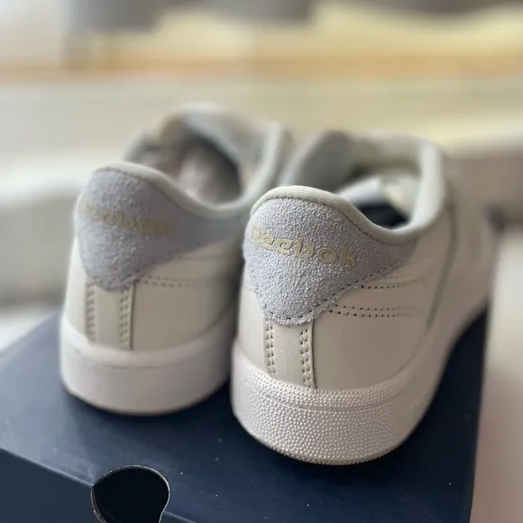 Reebok Unisex Club C Sneakers Size 2