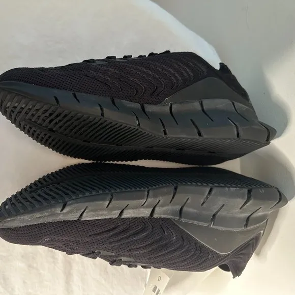 Reebok Unisex Zig Kinetica Black Running Sneakers Size 10 EH1722