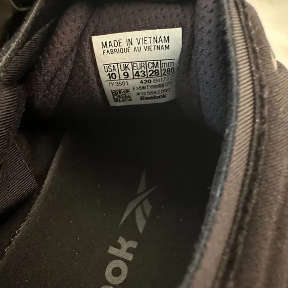 Reebok Unisex Zig Kinetica Black Running Sneakers Size 10 EH1722