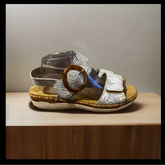 Remonte Soft Women’s Blue/Tan  Floral‎ Slingback Sandals Size 9.5