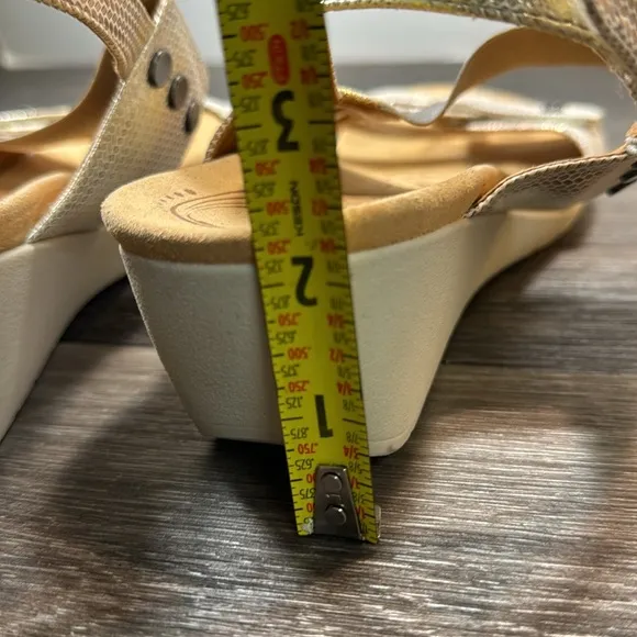 Revere leather sandals woman’s size 42 (d41)