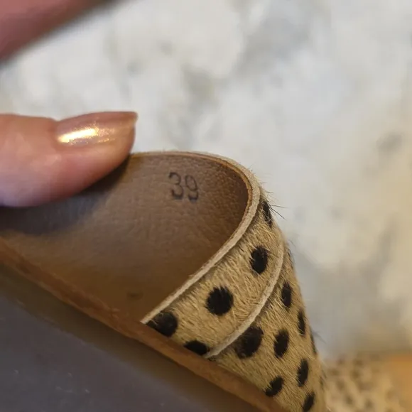 Revolve Urge Ajay cheetah print calf hair and leather slides 39,  8.5-9