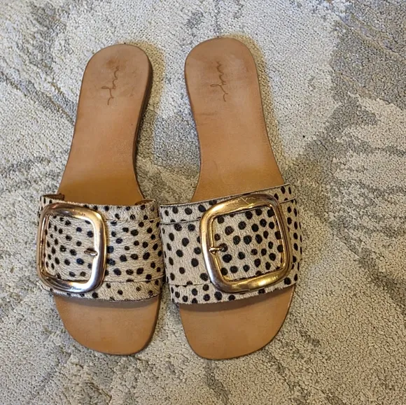 Revolve Urge Ajay cheetah print calf hair and leather slides 39,  8.5-9