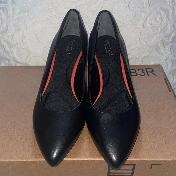 ROCKPORT black heels