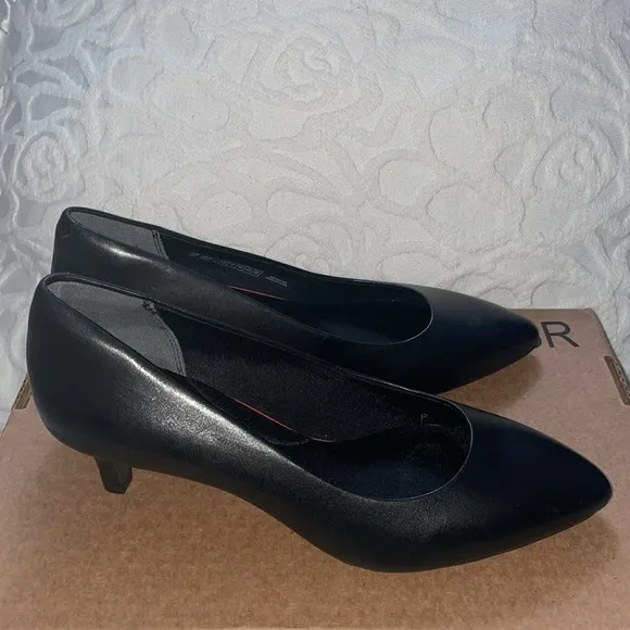 ROCKPORT black heels