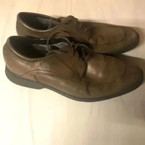 Rockport Brown Leather Men’s Dress Shoes Size 9.5