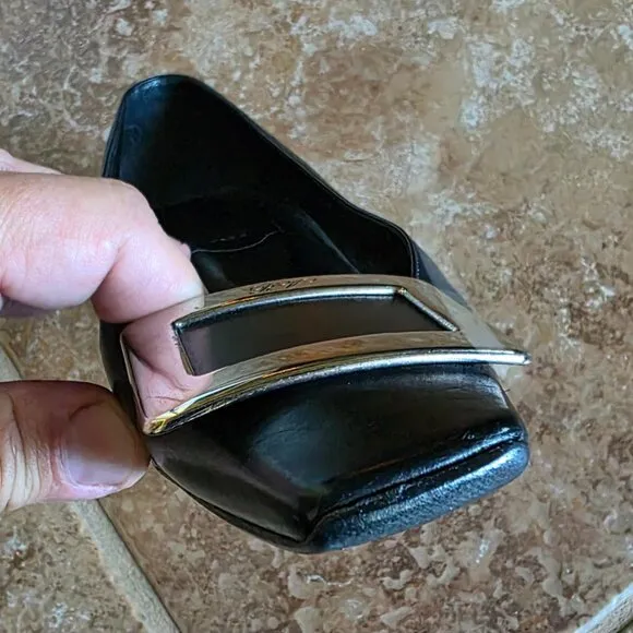 Rogere Vivier Black Leather Buckle Shoes Eur. 36.5