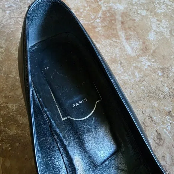Rogere Vivier Black Leather Buckle Shoes Eur. 36.5