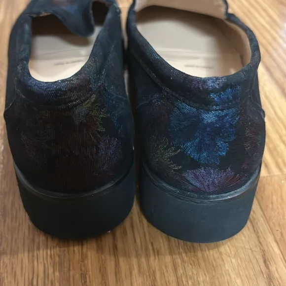 Ron White Womens Floral  Leather Slip On Lugged Sole Loafers Shoes SZ 38.5