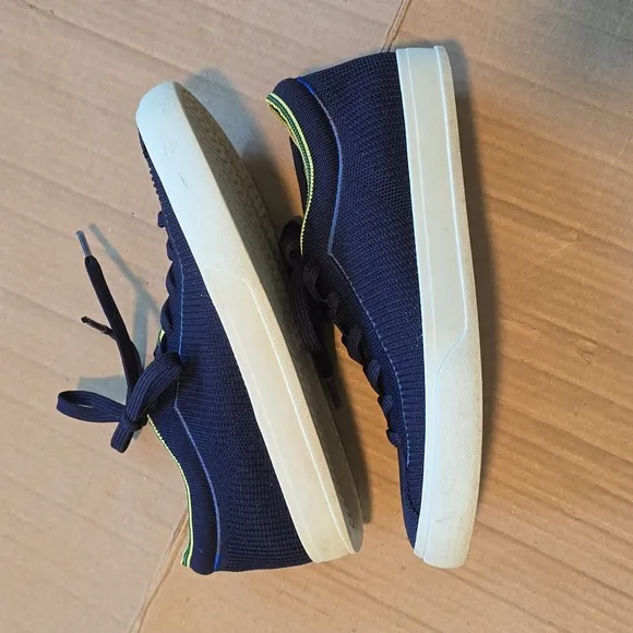 Rothy's Black and Green Sneakers