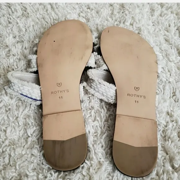 ROTHY'S Retired women's three band Sea Shell Fringe Sandals size 11