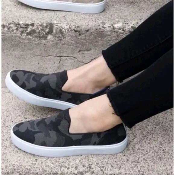 Rothys Shoes The Original Sneaker Womens Size 8.5 Gray/Knit Camo Slip On Comfort
