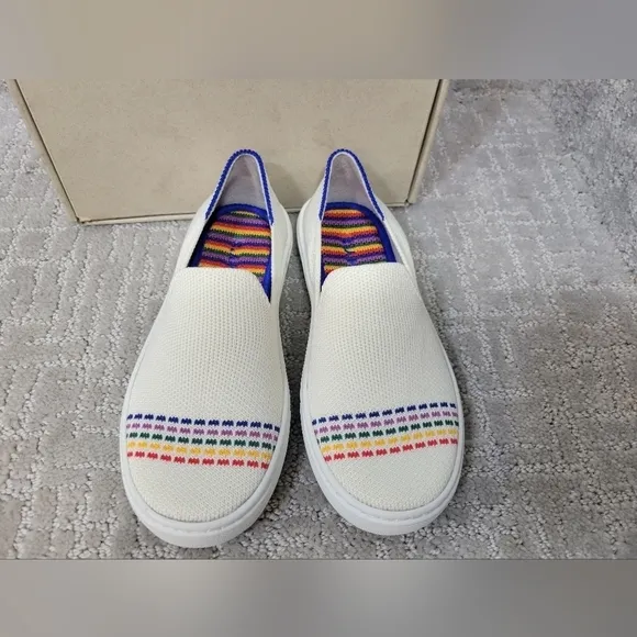 Rothy’s The Kids Unisex US 13 White Rainbow Round Toe Slip On Sneaker Shoes