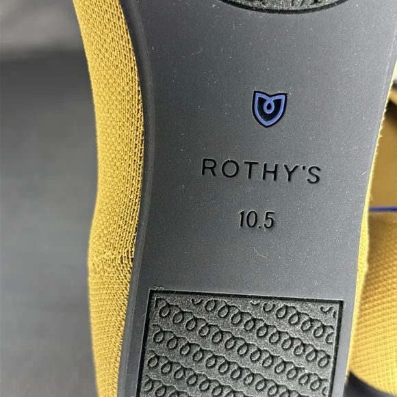 🔥🔥🔥Rothy's Women's Tan and Black Flats Size: 10.5🔥🔥🔥
