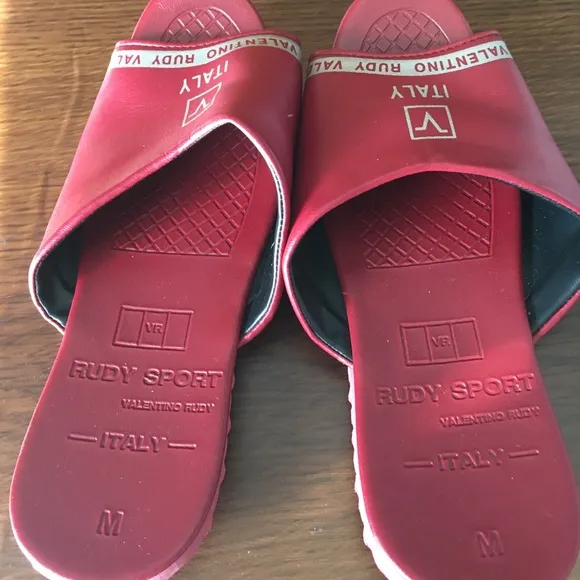 Rudy Valentino Italy sandals