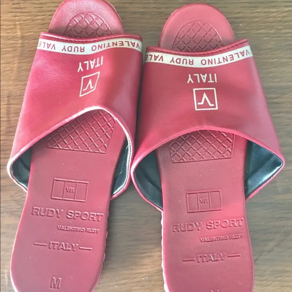 Rudy Valentino Italy sandals