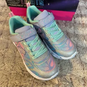 S lights Powered by Skechers size 2