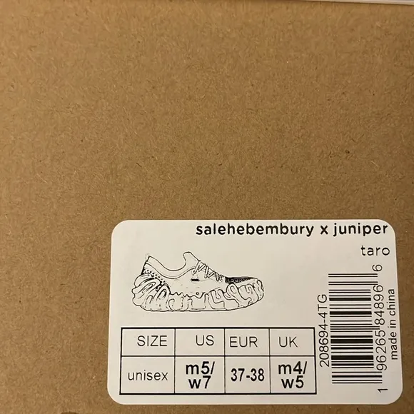 Salehe Bembry Crocs Juniper