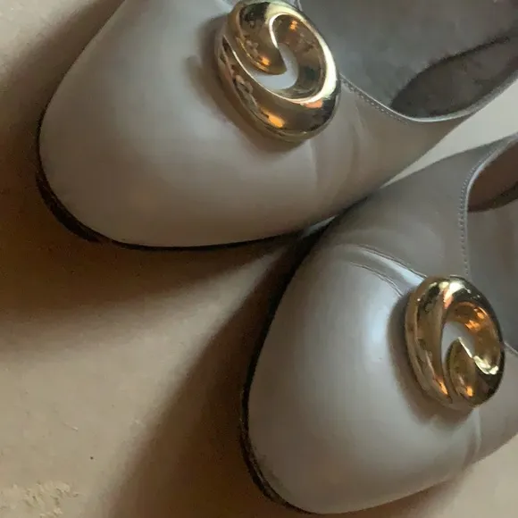 SALVATORE FERRAGAMO 7AA PREOWNED, COLOR BONE GOLD
