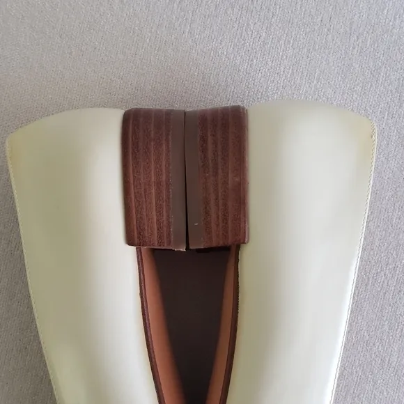 Salvatore Ferragamo Bone Calf Vera Gossamer Bow Gold Buckles