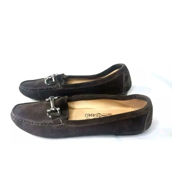 Salvatore Ferragamo Gancini Flats Women's 7.5 2A Shoes Brown Suede